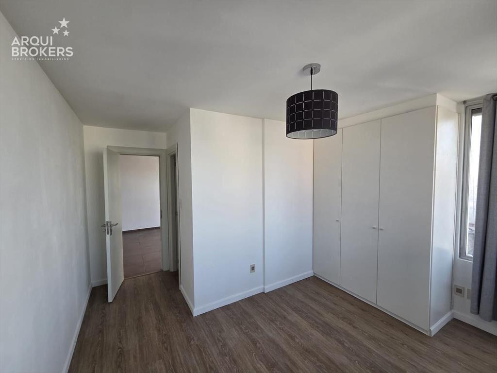 Apartamento de un dormitorio en venta en Parque Rodó con ga