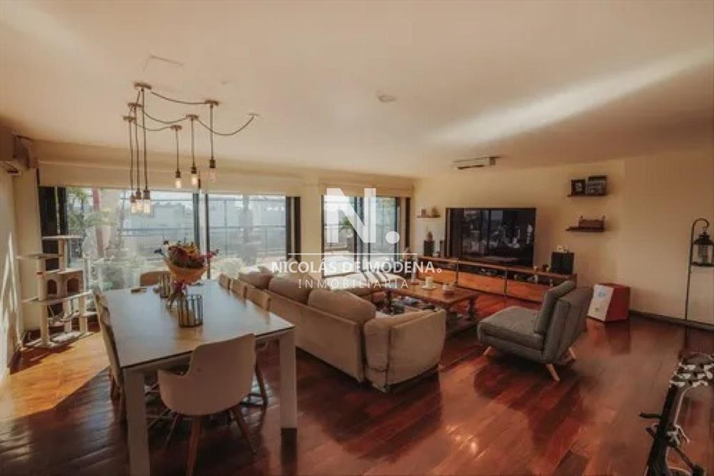 Penthouse de 4 dormitorios en Pocitos Nuevo