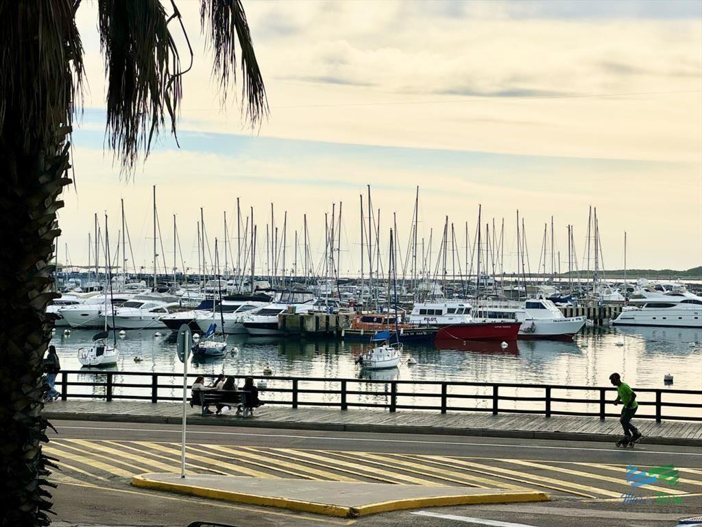 En venta apartamento 3 dormitorios en puerto de Punta del E