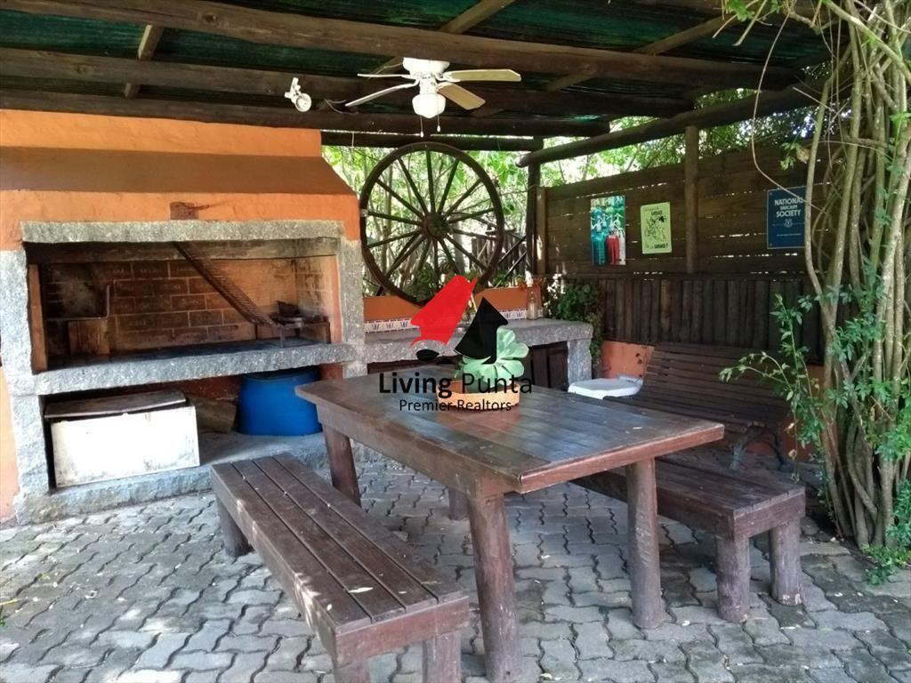 Casa en Bo. Cordoba, 4 dormitorios