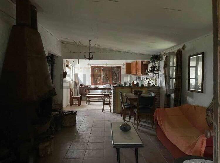 Chacra con casa y galpón en Santa Rosa de 4 hectáreas con...
