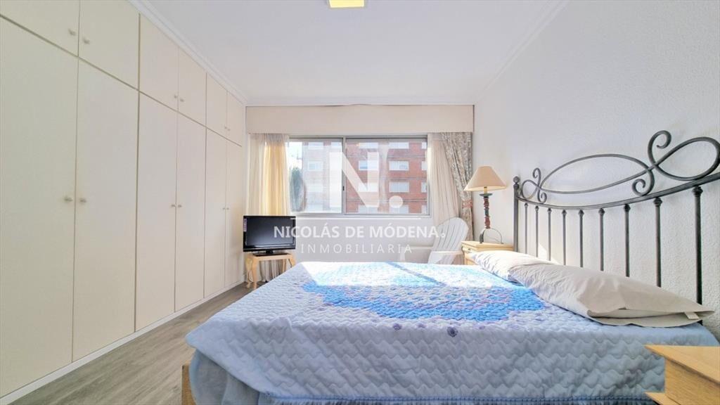 Vende departamento de 2 dormitorios en Mansa -