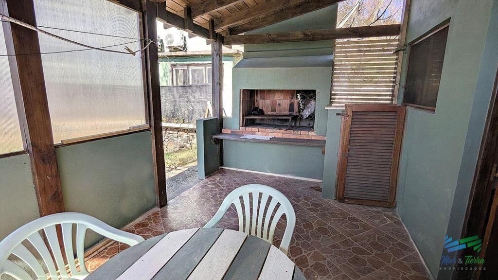 Venta de casa de 2 dormitorios, un baÃ±o en La El