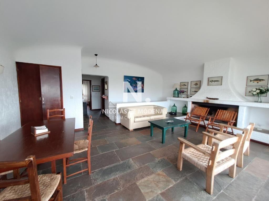 Hermoso apartamento en 2 plantas con vista al mar