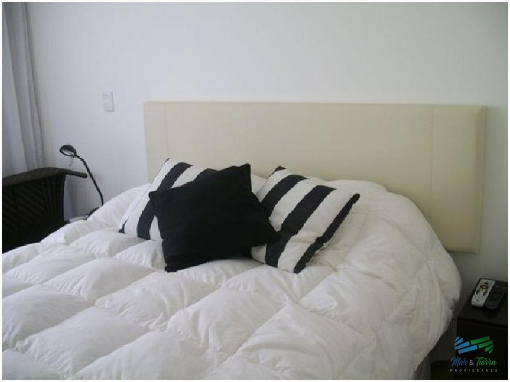 Apartamento en Brava, 2 dormitorios *