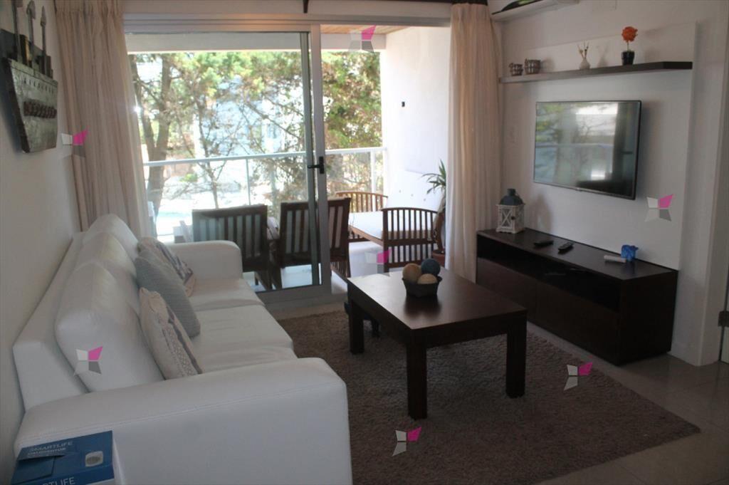 Apartamento en Brava, 2 dormitorios *
