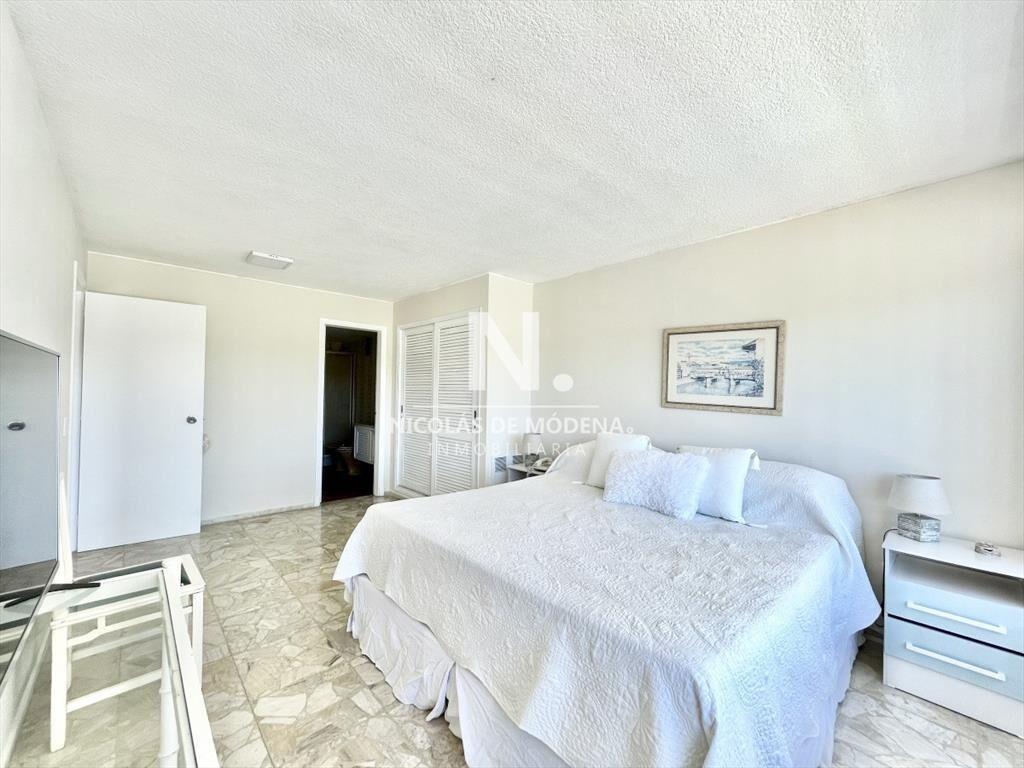 Apartamento en venta 2 dormitorios Playa Mansa,