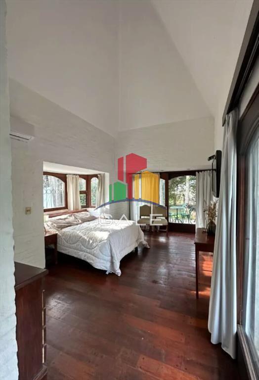 Vende espectacular casa en Lugano de 3 con y