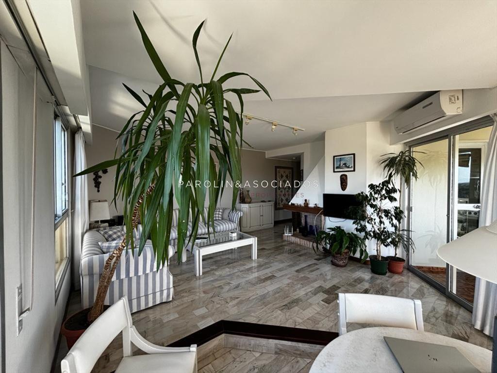 Apartamento en venta 2 dormitorios en Lugano, Punta del Est