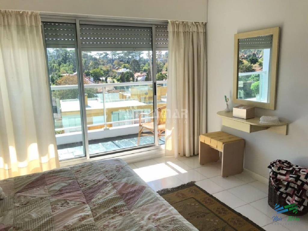 HERMOSO APARTAMENTO CON UNA AMPLIA TERRAZA , A DE