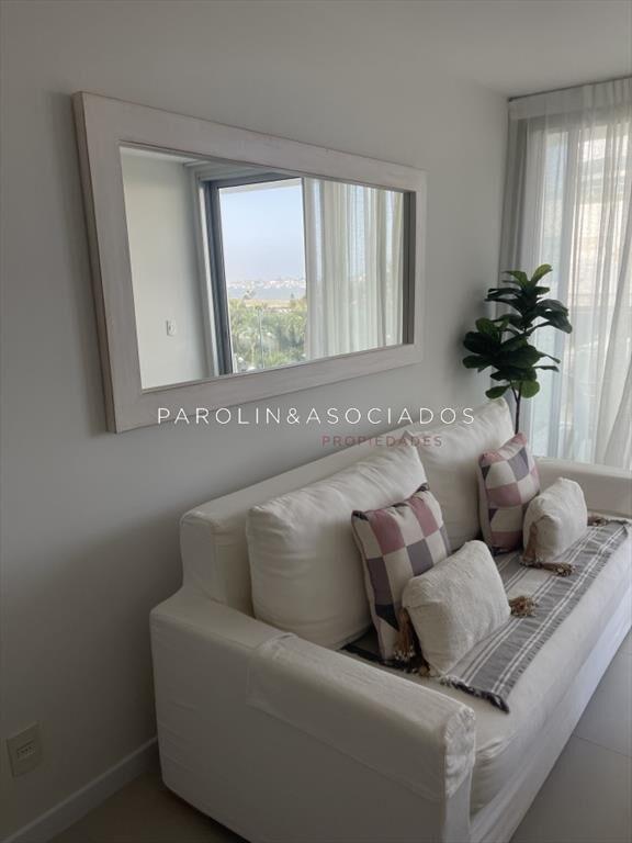 Apartamento en VENTA, Playa mansa, 1 dormitorio,