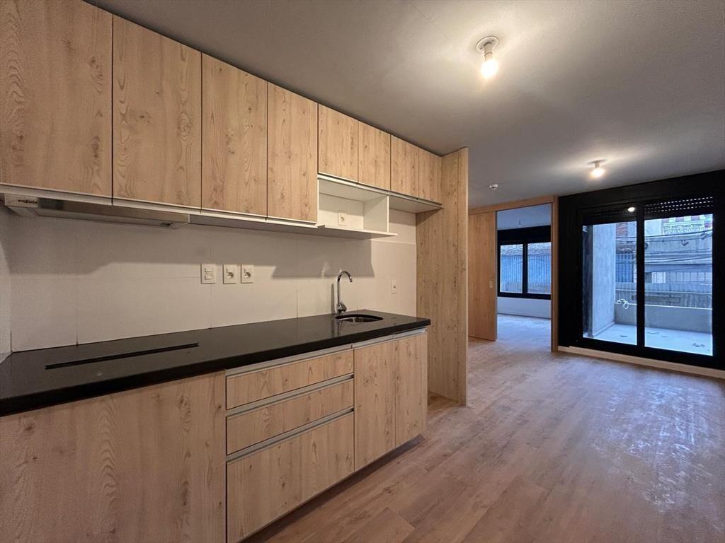VENTA APARTAMENTO 1 DORMITORIO TRES CRUCES BALCON