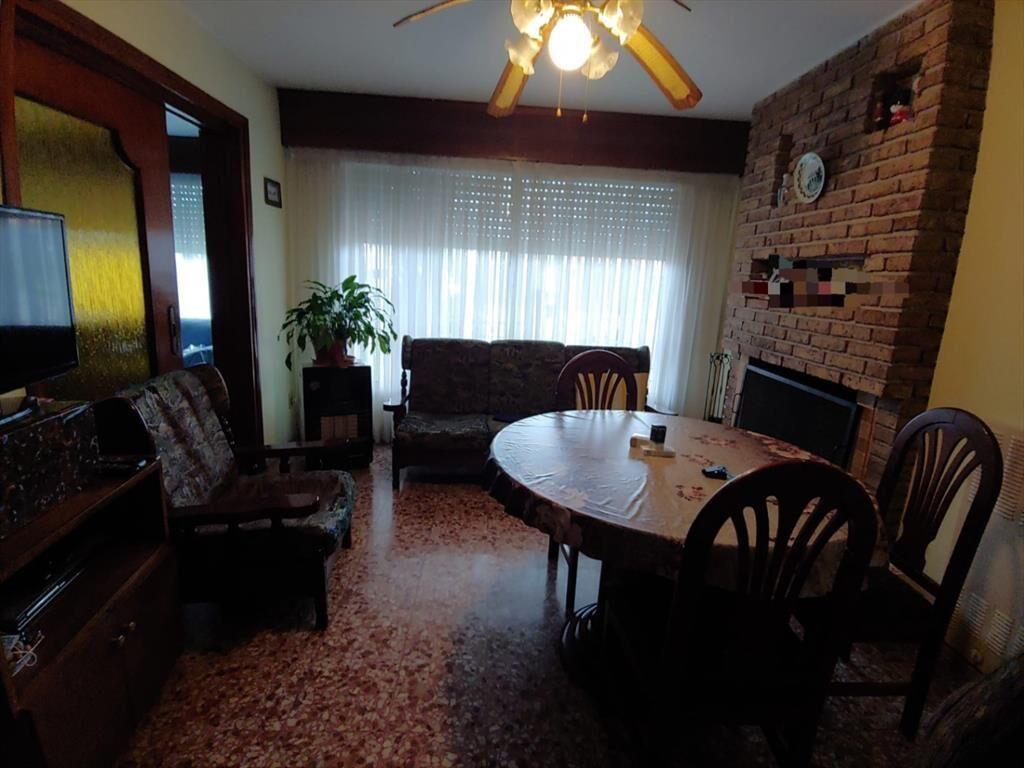 Casa en venta 3 dorm. 2 baños patio y barbacoa c/ cocher...