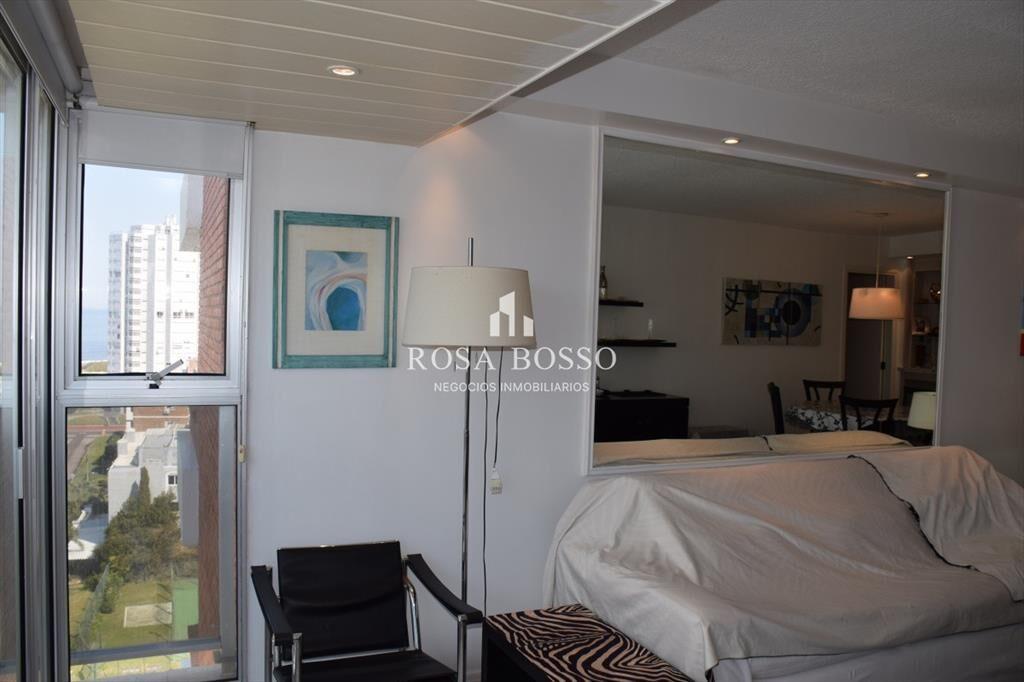 VENTA, Apartamento, 1 dormitorio y medio, Punta