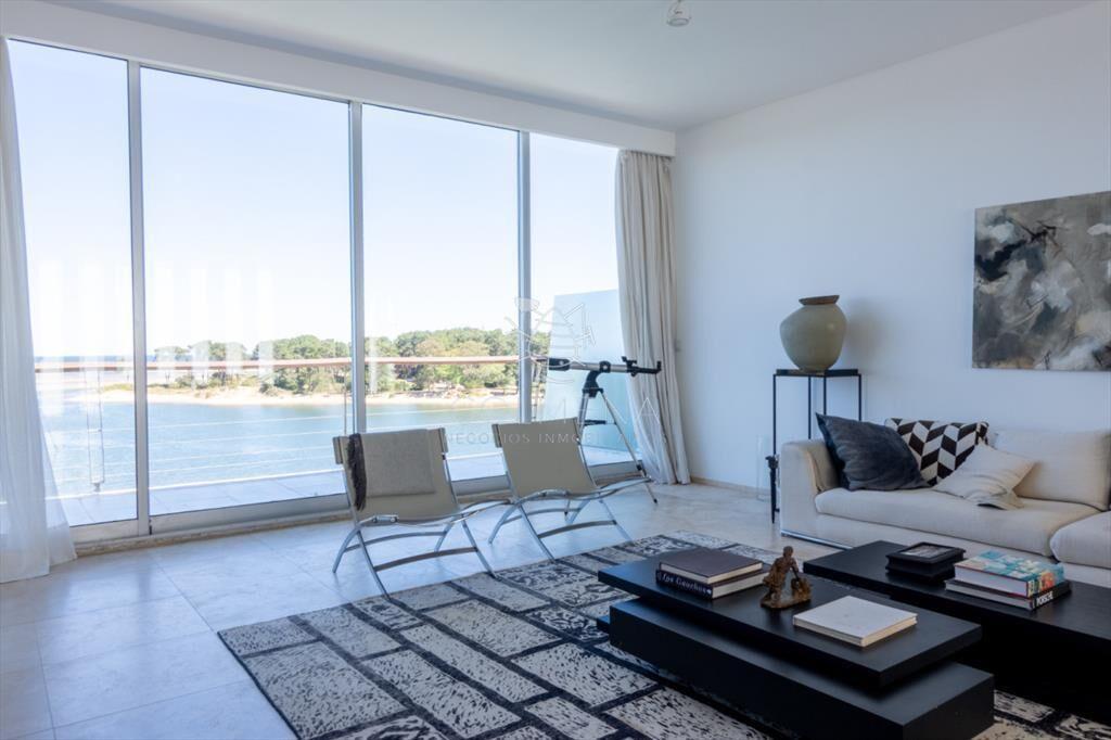 Apartamento duplex con Piscina, Parrillero y una