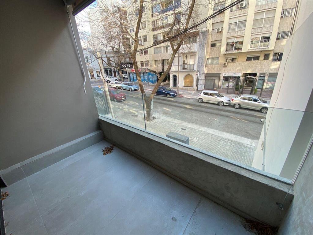 VWNTA APARTAMENTO UN DOMITORIO, PATIO + GARAJE POCITOSo + g