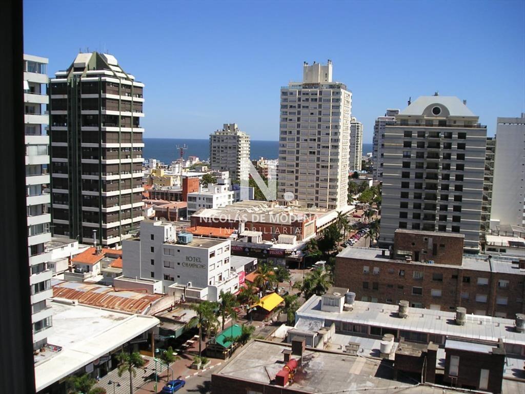 Vende apartamento de 3 dormitorios en Peninsula,
