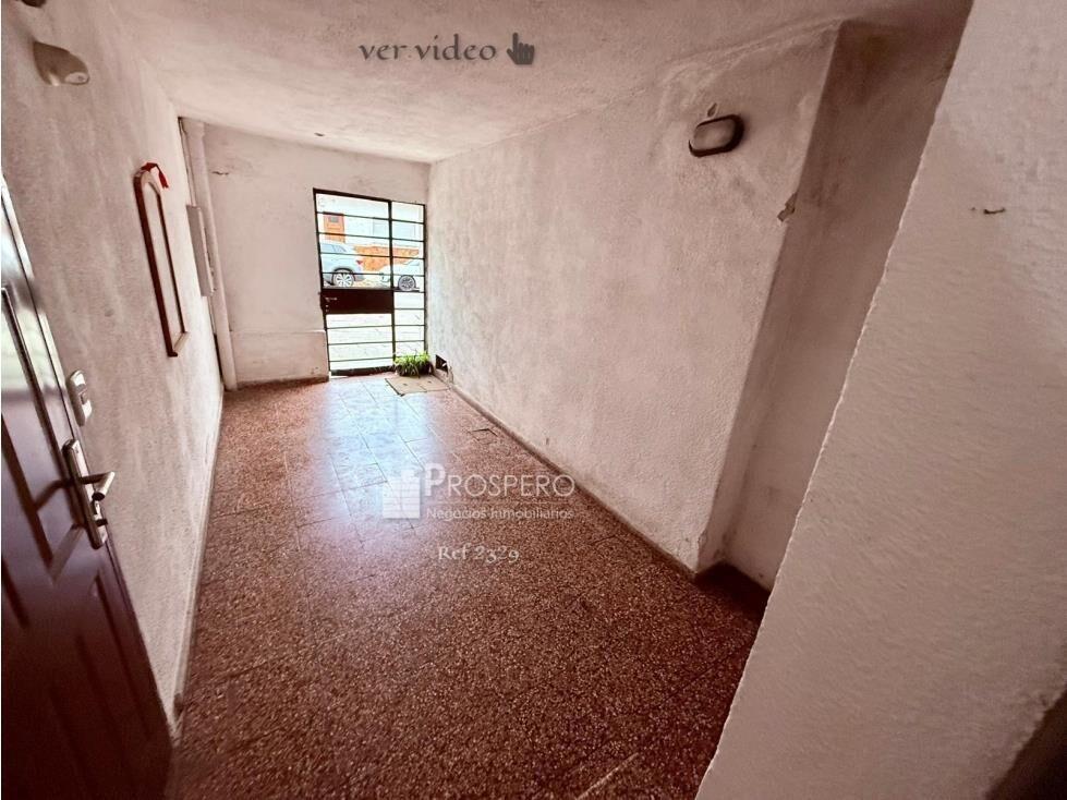 2329/P/2 venta casa tipo apto 2 dorm pocitos garaje patio