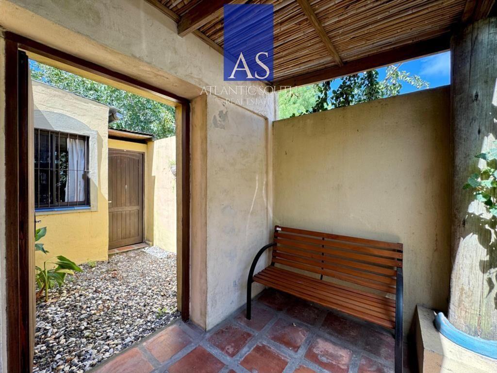 Casa de 3 dormitorios con parrillero, dependencia
