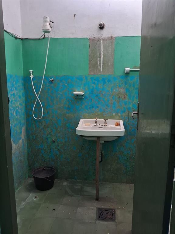 Venta de casa para reciclar en Punta de Rieles.
