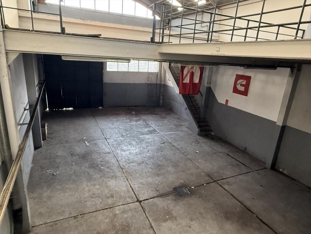 Local comercial en alquiler – Esquina Av. Italia y Mariscal