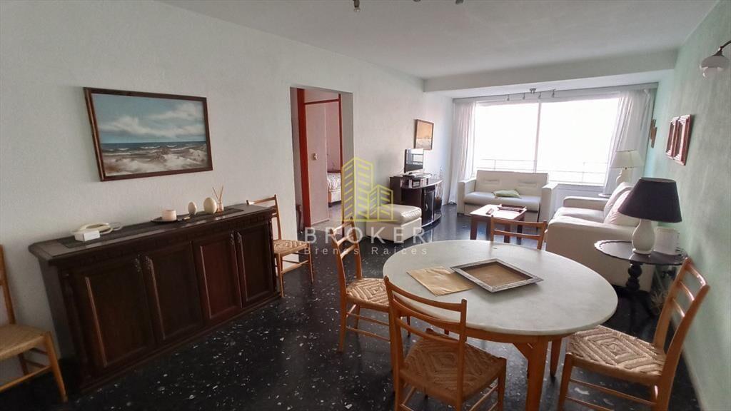 Apartamento de dos dormitorios en Península.