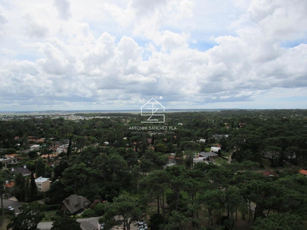 Venta de apartamento de dos dormitorios en Punta del Este