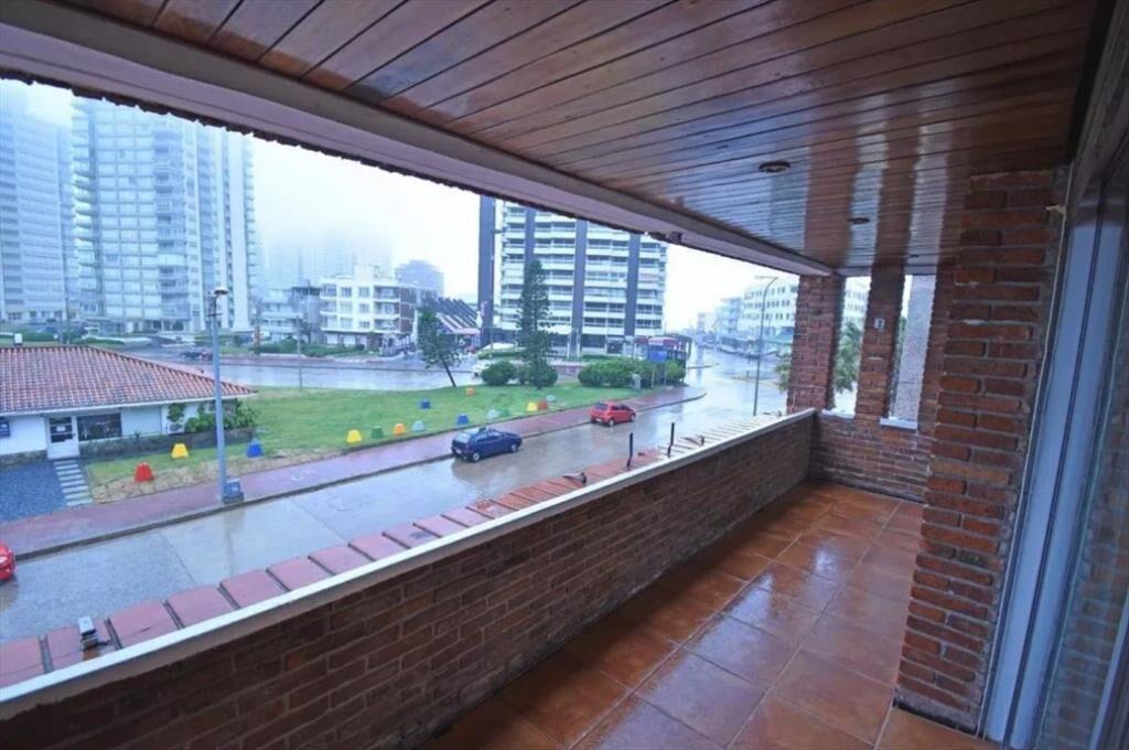 Apartamento en Peninsula, 3 dormitorios, primera linea! con