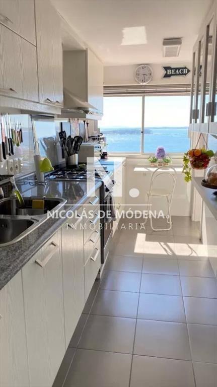 Vende departamento de 3 dormitorios, con en Punta