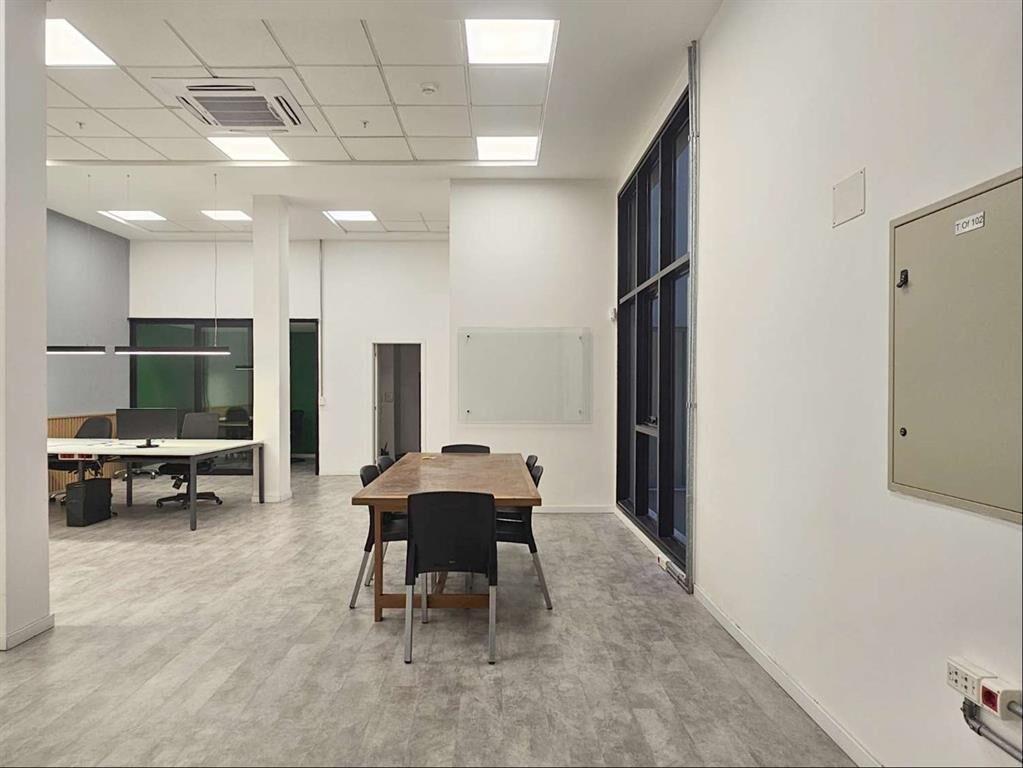 Alquiler de Oficina en Ciudad Vieja - Como nueva - GASTOS C