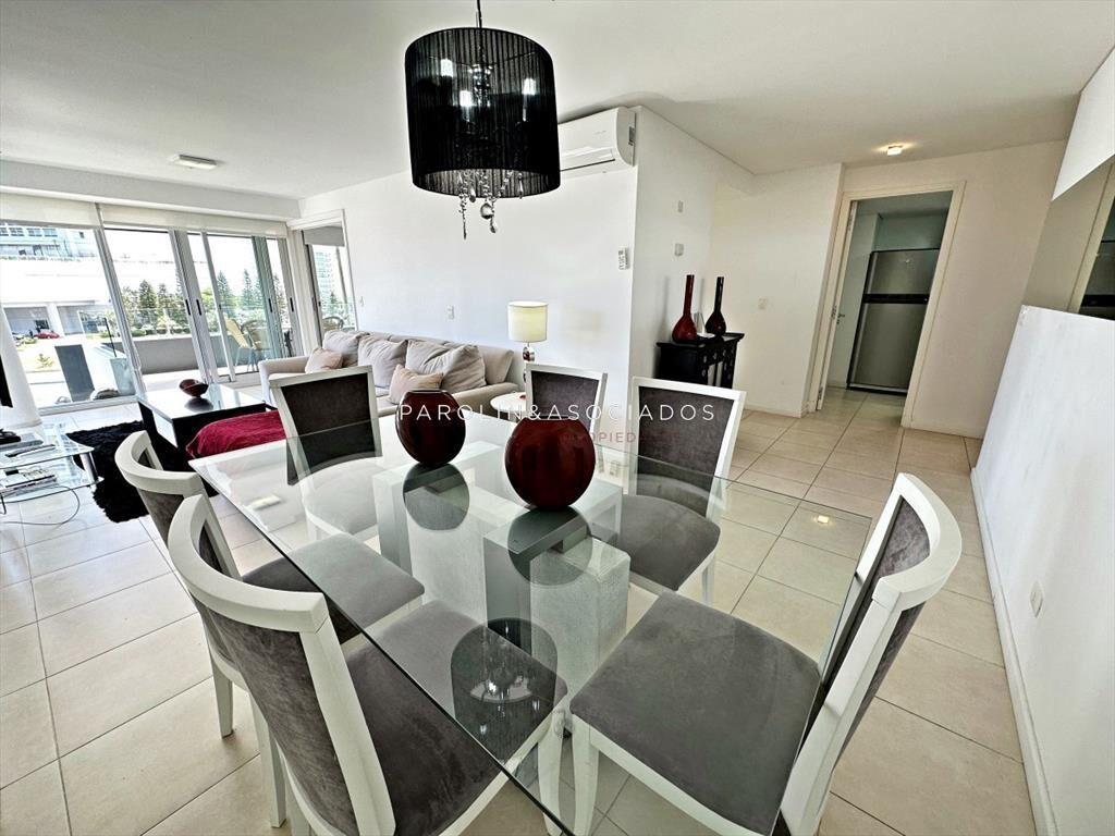 Exclusivo apartamento en edificio con servicios a
