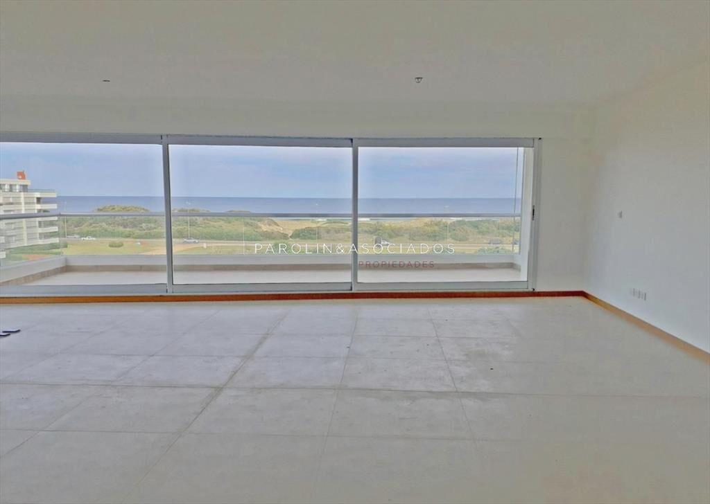 Apartamento en venta, edificio Silente-Punta del