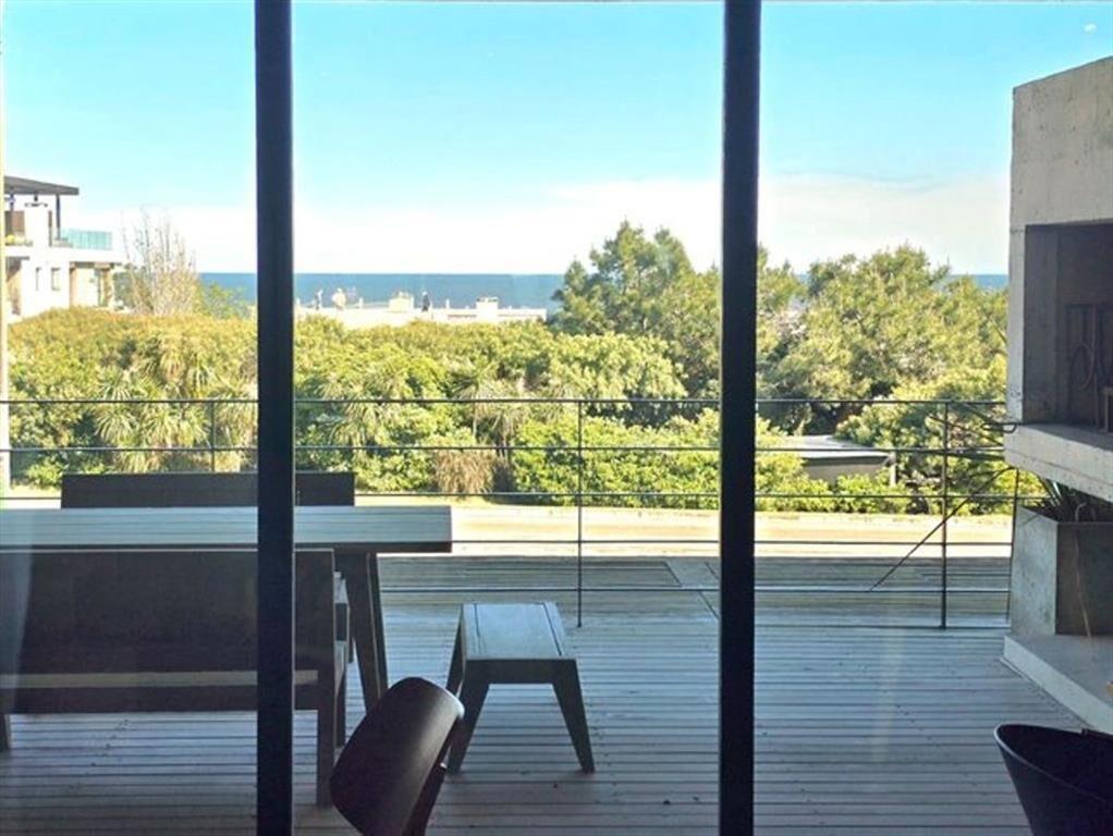 SEMIPISO EN VENTA EN MANANTIALES,2 DOR/2 BAÑOS