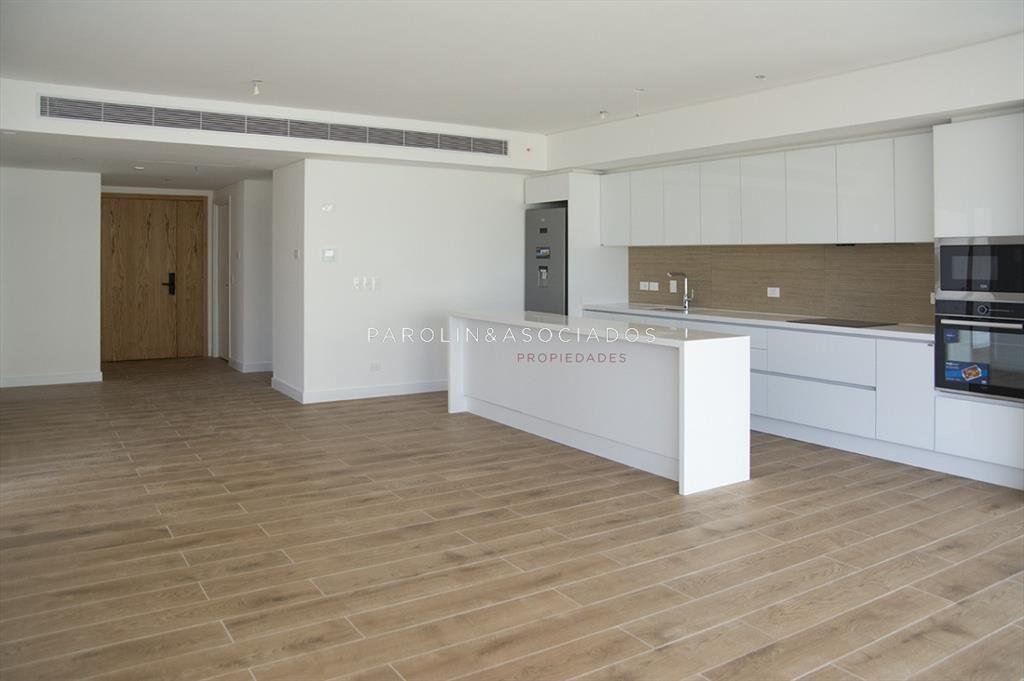Apartamento en venta en primera fila de playa