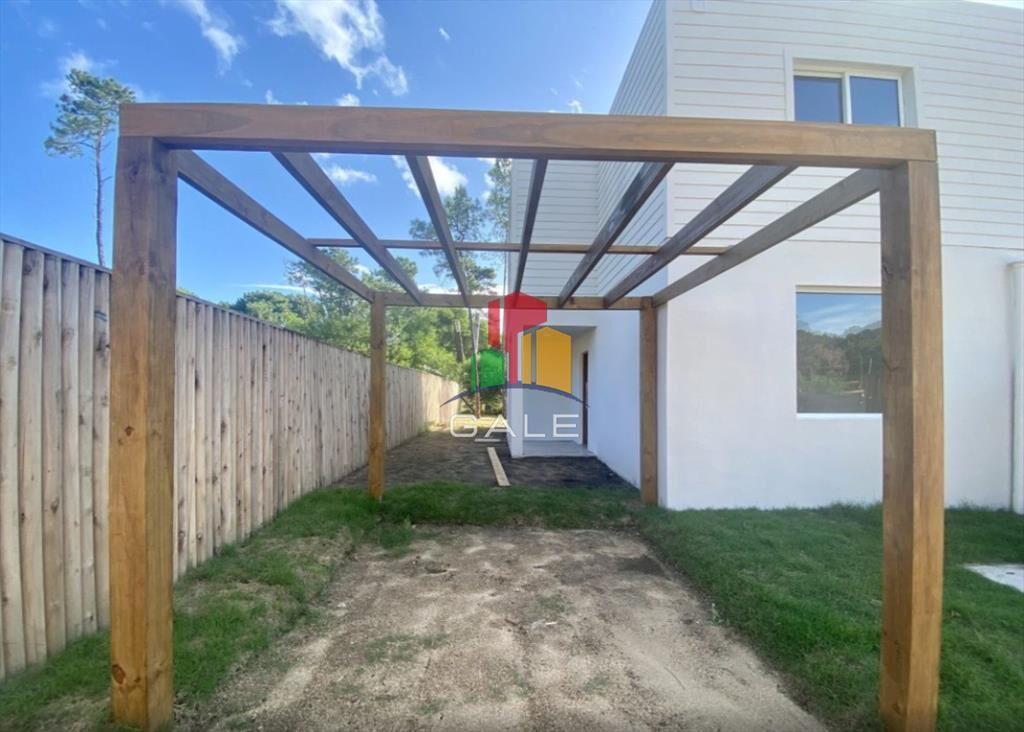 Casa en venta - Parque Burnett a estrenar