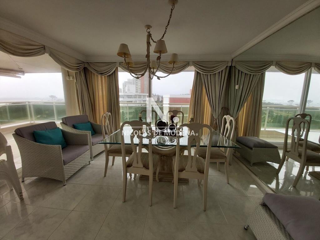 Hermoso Departamento en venta en Coral Tower.