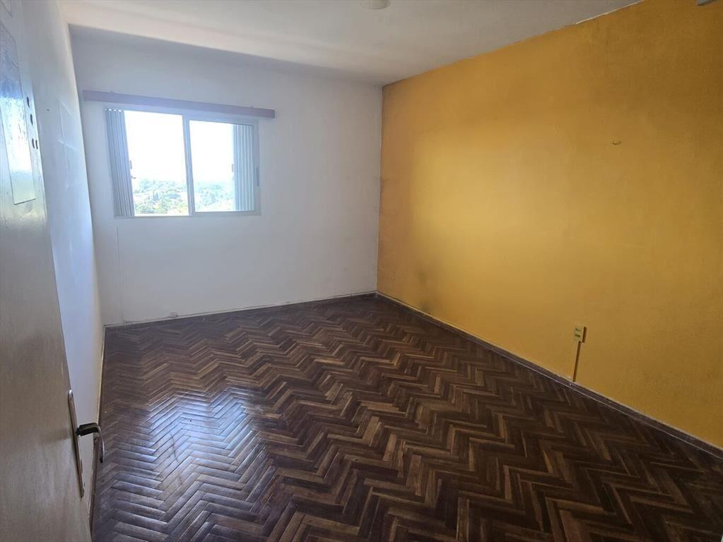 Piso alto, excelente vista y luminosidad, muy comodo.