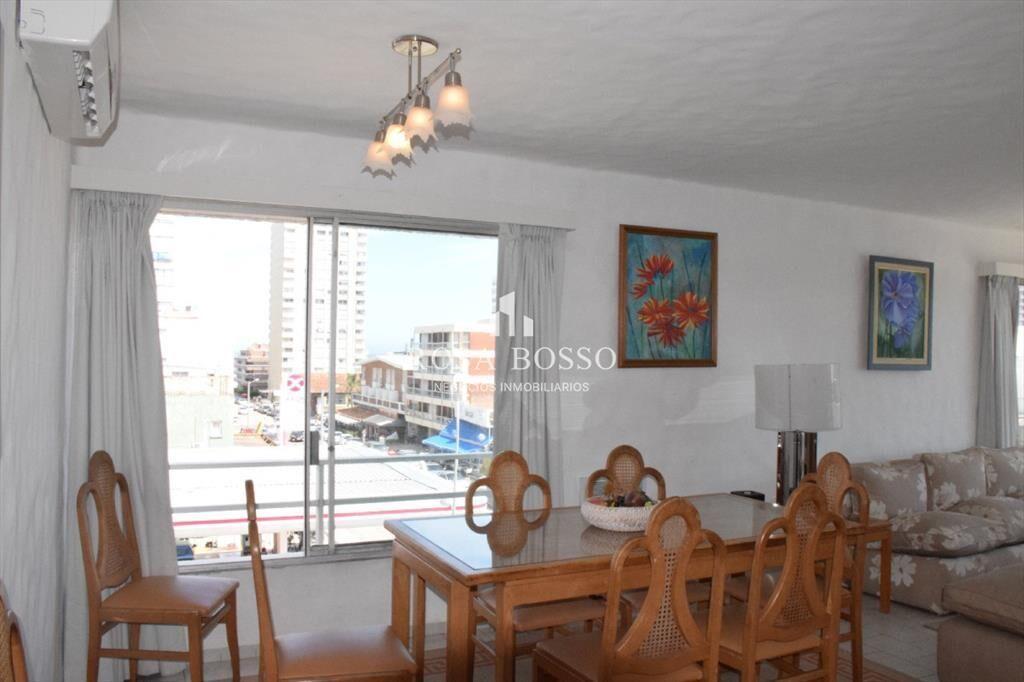Apartamento en Peninsula, 3 dormitorios *