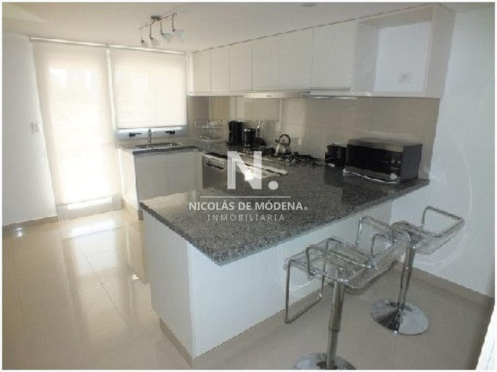 Venta Apartamento de 3 dormitorios en zona Brava,