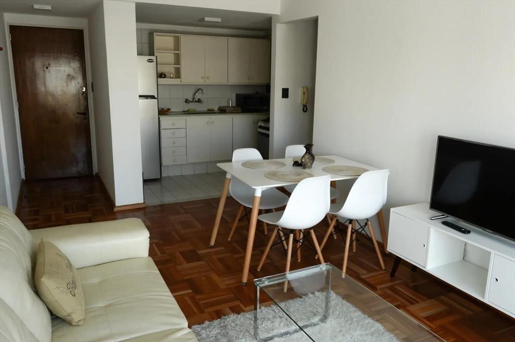 Alquiler Apartamento de un dormitorio. Pocitos ( Amueblad