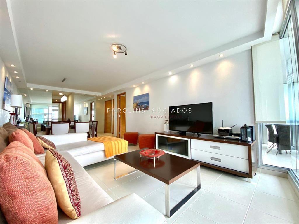 Apartamento en venta de 2 dormitorios en suite en