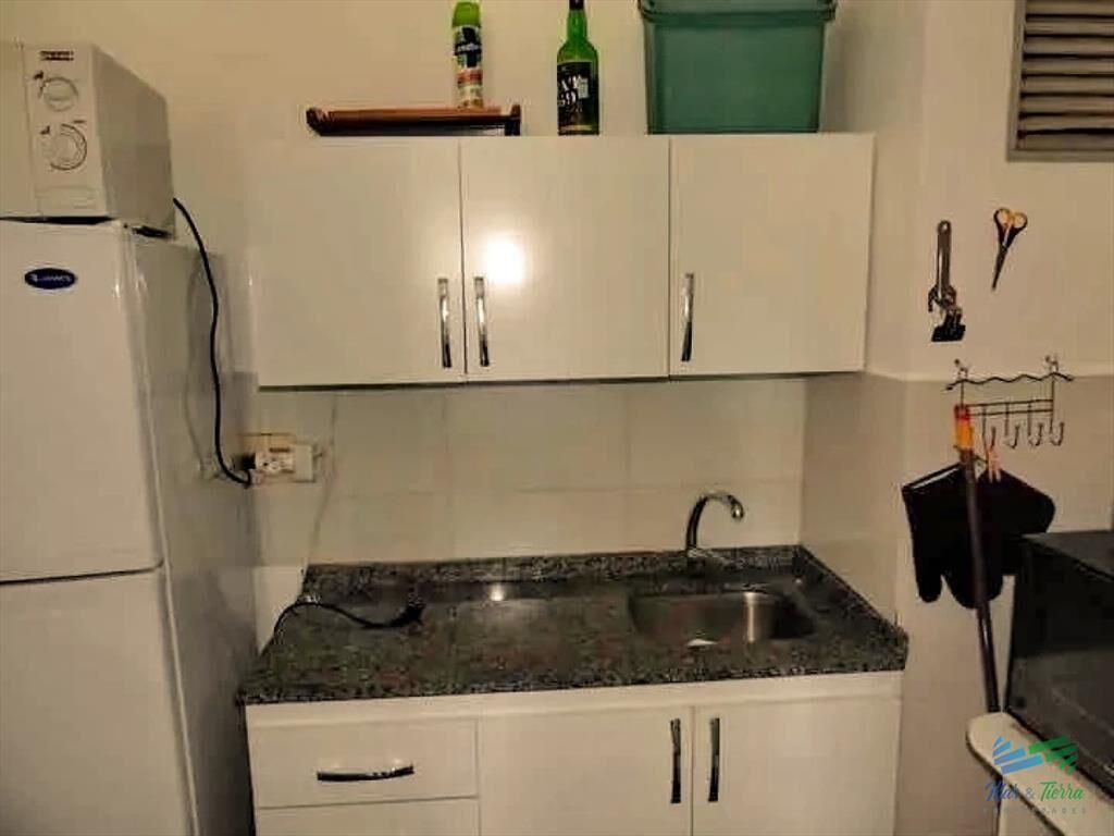 Vendo apartamento de 1 dormitorio y medio. Playa