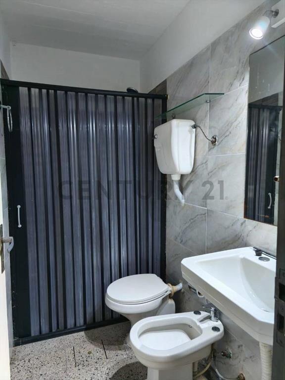 Inversión/Próximo Av.Lezica /Venta dúplex 3 Dorm /con ren...