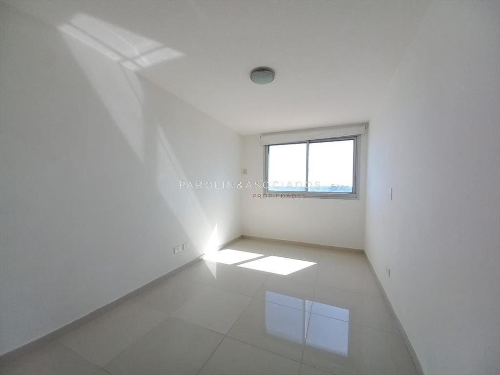 Apartamento en venta en Summer Tower, Punta del