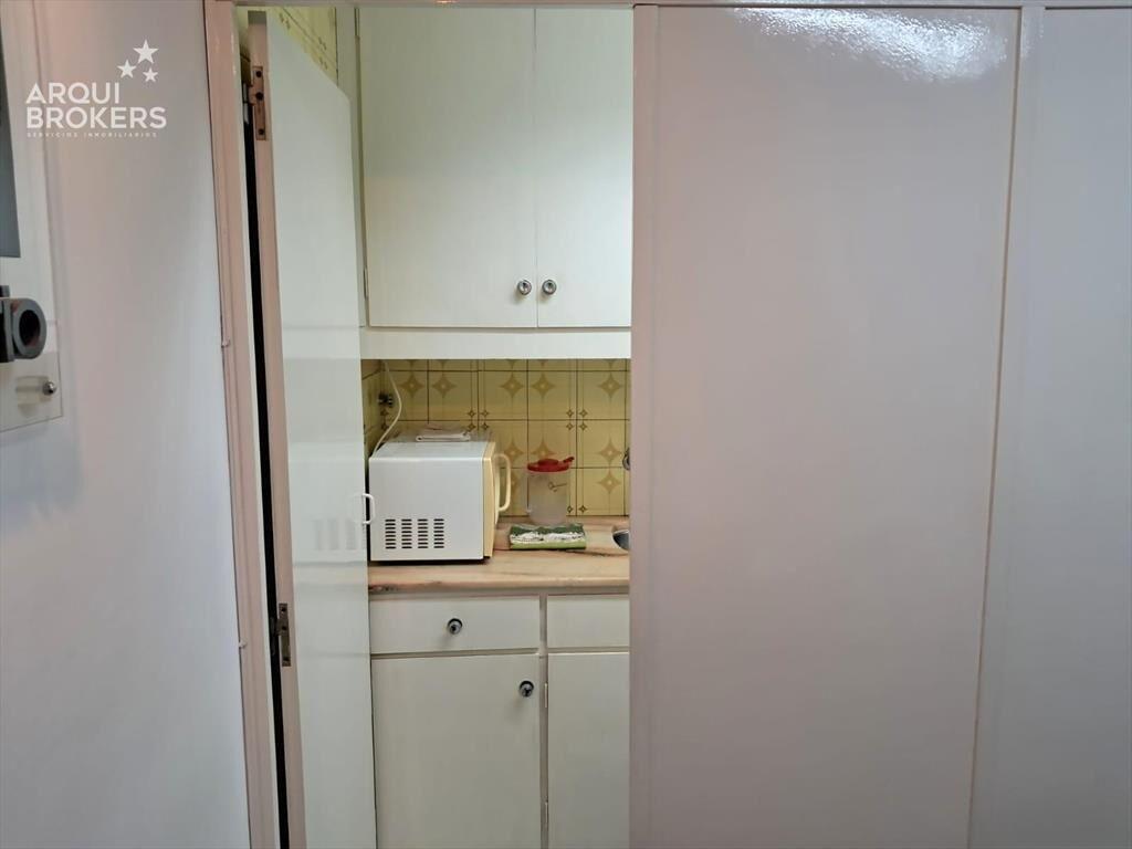 Oficina de tres ambientes en venta en Centro