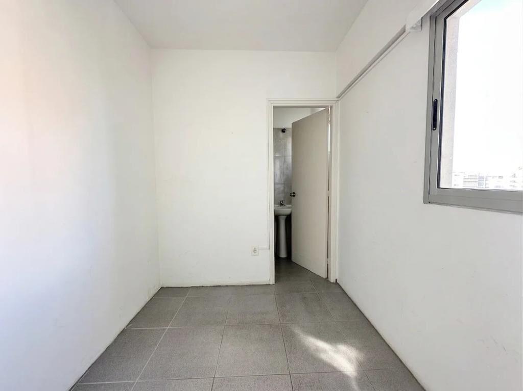 Alquiler apartamento de 4 dormitorios y garaje en Pocitos