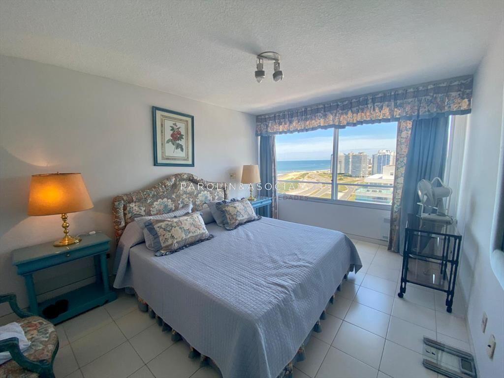 Apartamento en venta de 3 dormitorios en Edificio