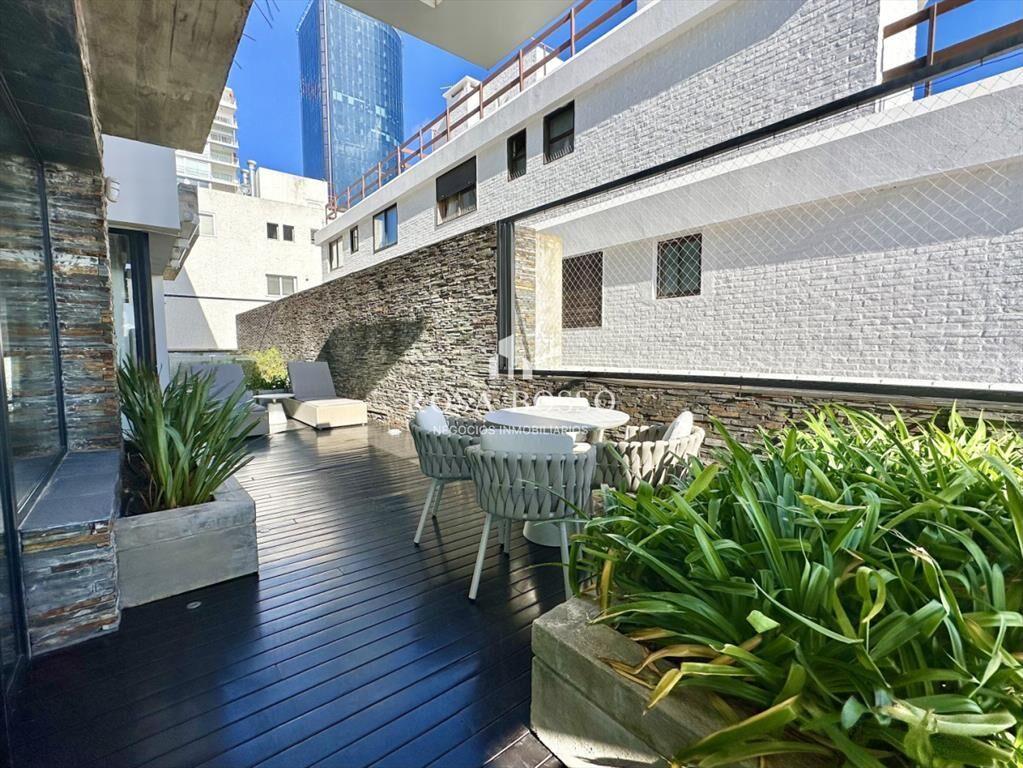 Apartamento en Alquiler Exclusivo 4 Dormitorios