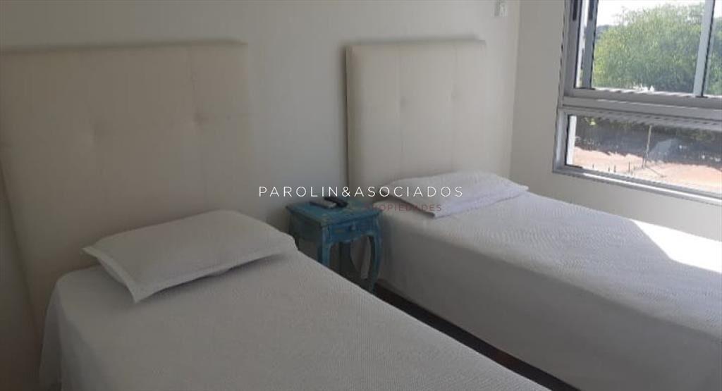 Apartamento de 2 dormitorios en Ocean Drive, del