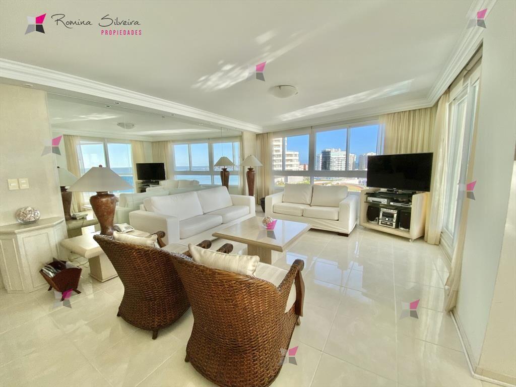 APARTAMENTO DE 3 DORMITORIOS EN ALQUILER - PLAYA